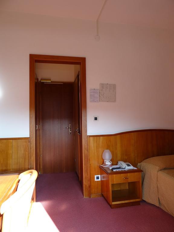 Hotel Roma Cividale del Friuli Habitación foto