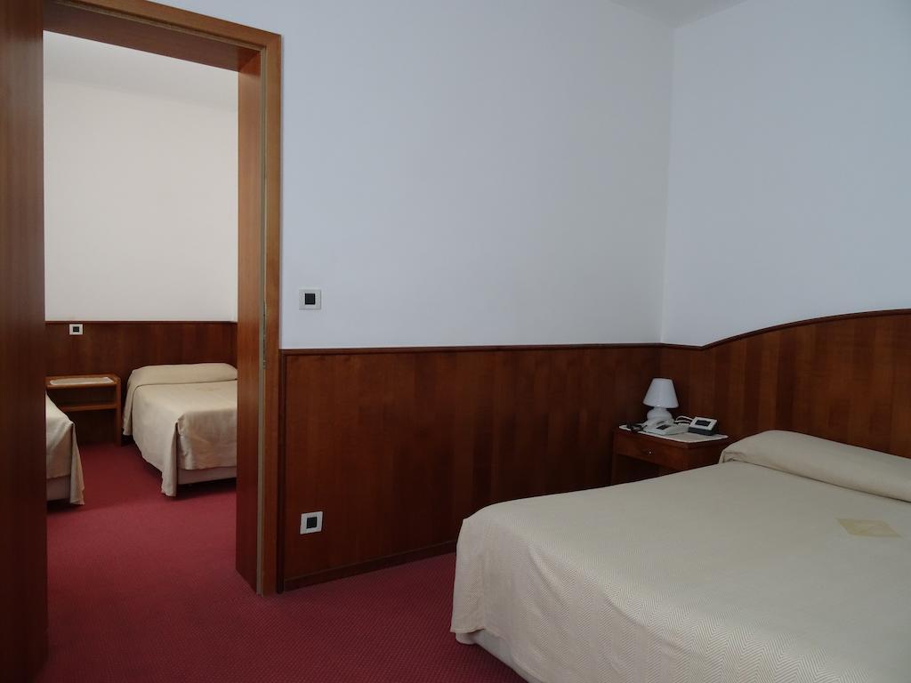 Hotel Roma Cividale del Friuli Habitación foto